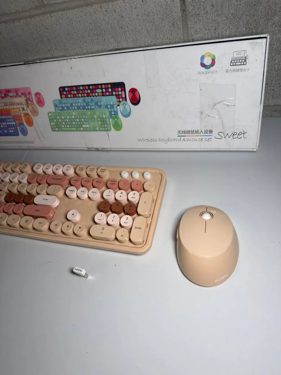 Lomiluskr 2.4G Full-Size Wireless Keyboard and Mouse (Milk Tea) image indicator(3)