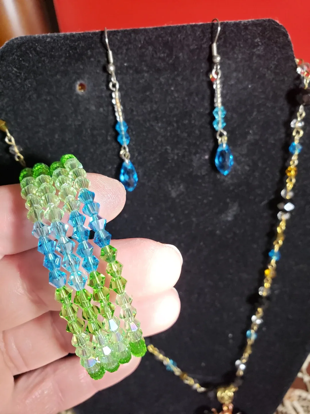 new Handmade Beaded Necklace and Earring Set image indicator(8)