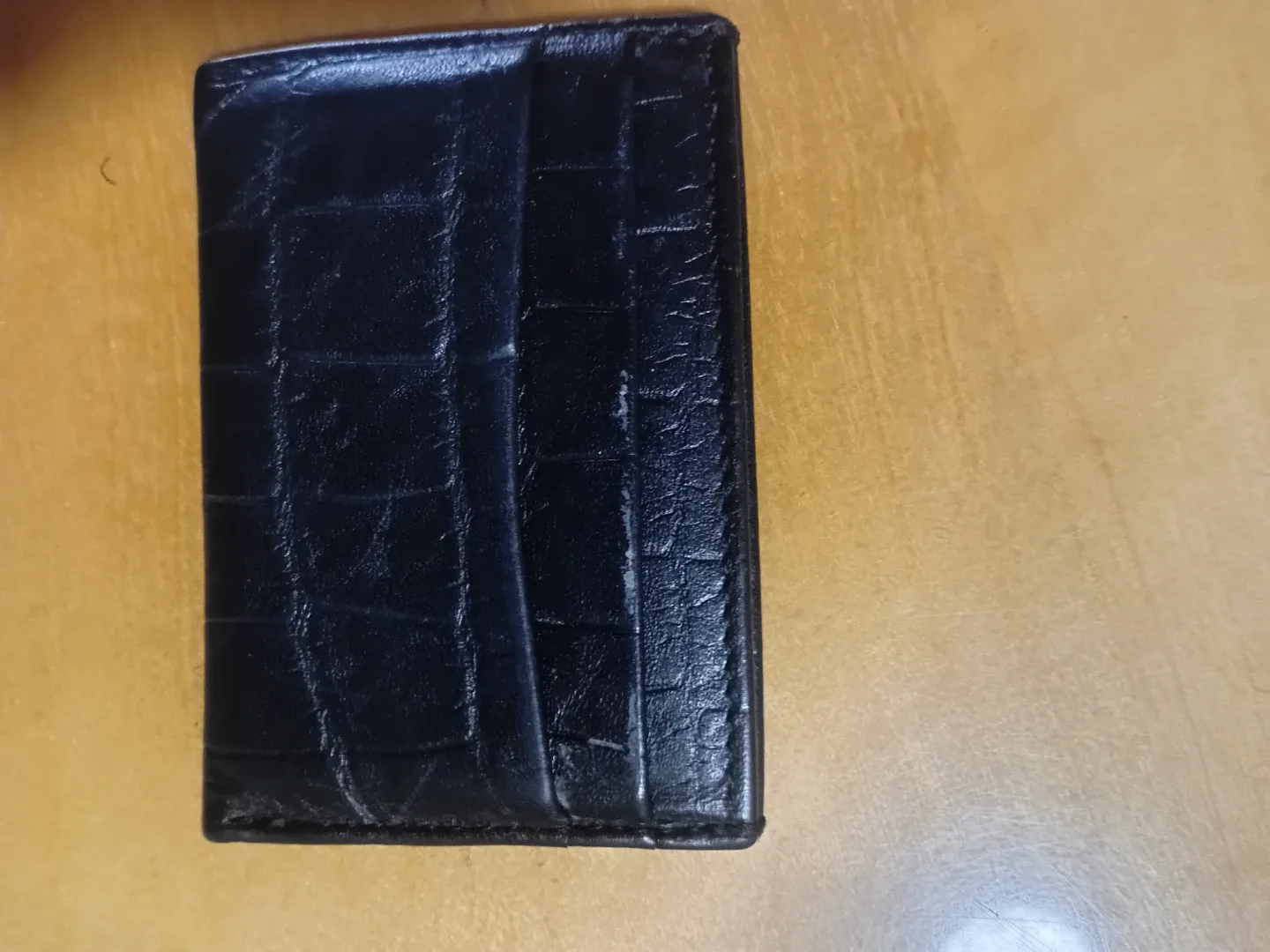Black Leather Card Holder image indicator(2)