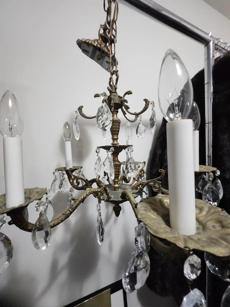 VINTAGE SPANISH BRASS CHANDELIER  WITH CRYSTALS image indicator(4)