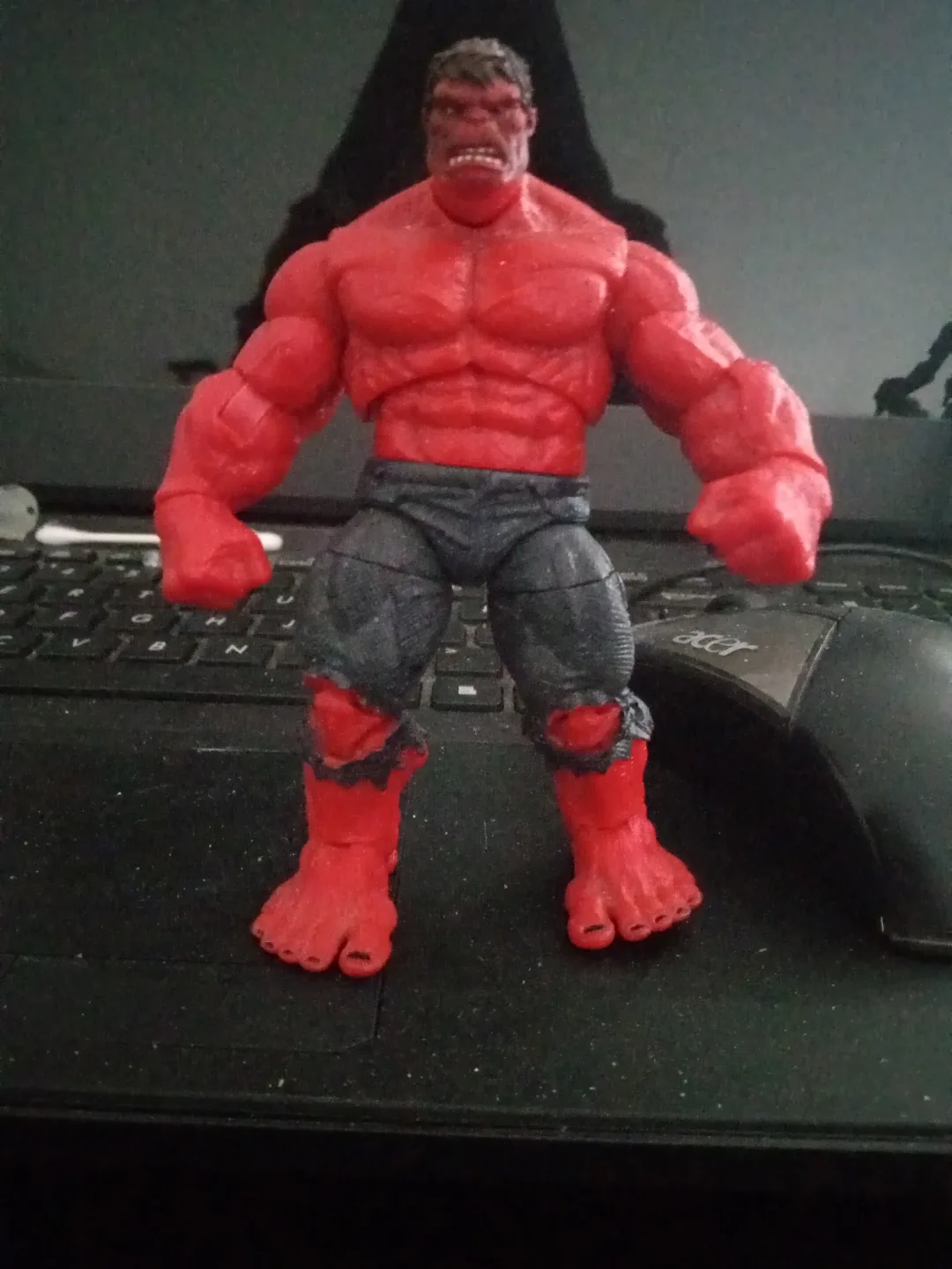 New Rare "Red Hulk Action Figure