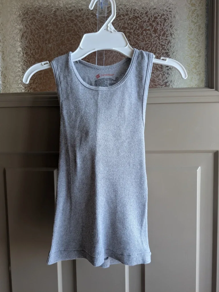 Boys sz sm tagless tank undershirts