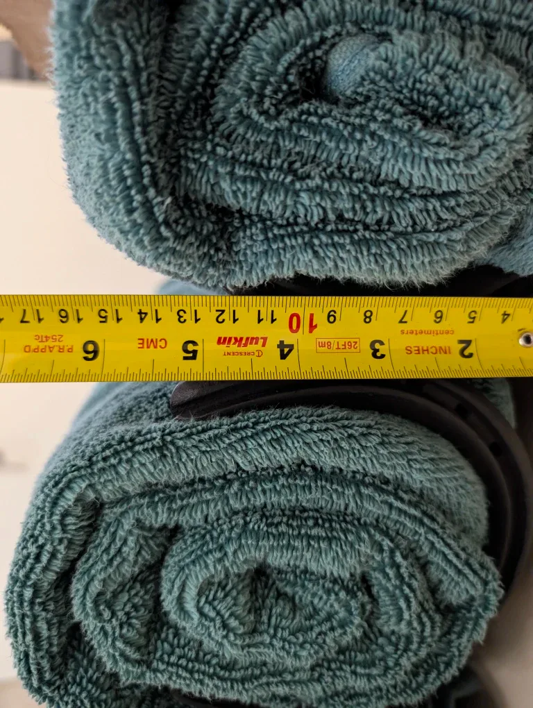 Rustic Wood & Horseshoe Towel Rack image indicator(7)