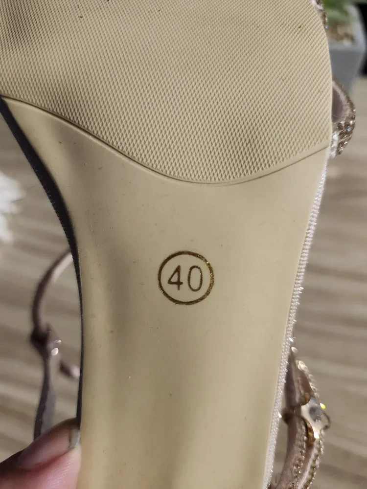 Sparkly Heels - Size 40 image indicator(2)