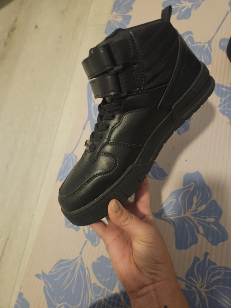 Lucky Step Black High-Top Sneakers - Size 8 - photo 5