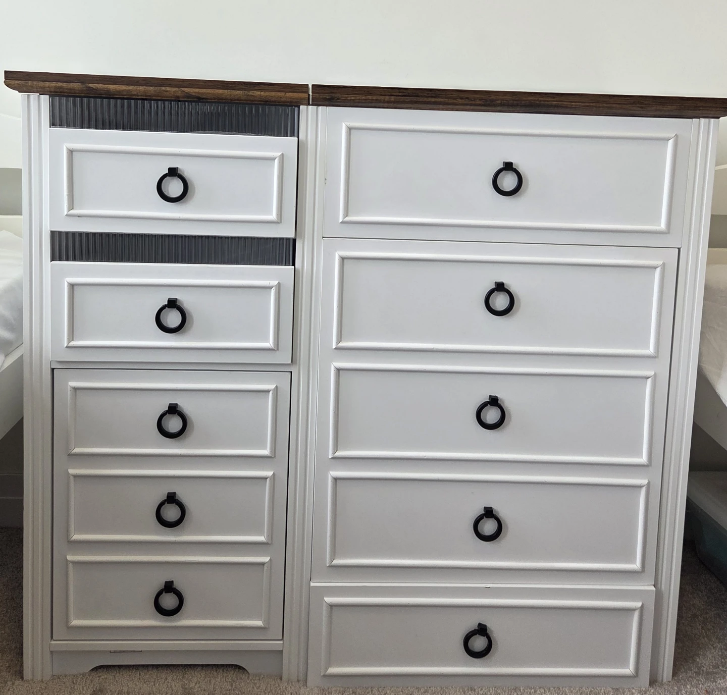 White vanity with Wireless Charging