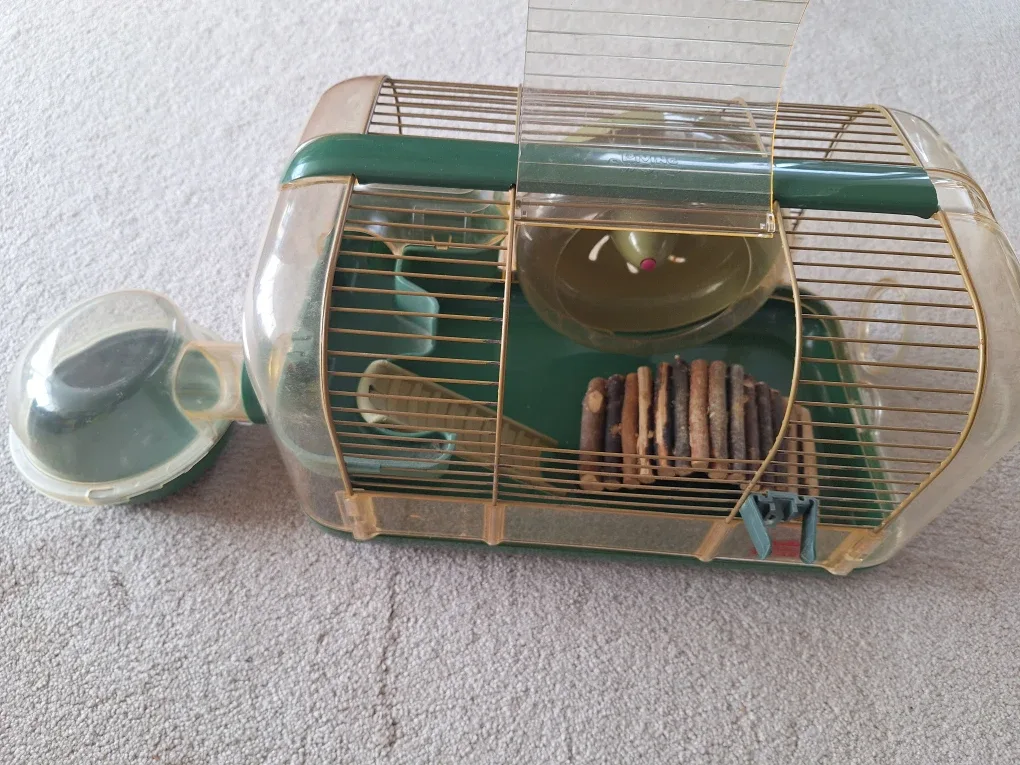 Habitrail Hamster Cage + Accessories image indicator(2)