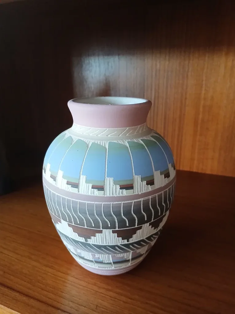 Vintage Native American Navajo Vase