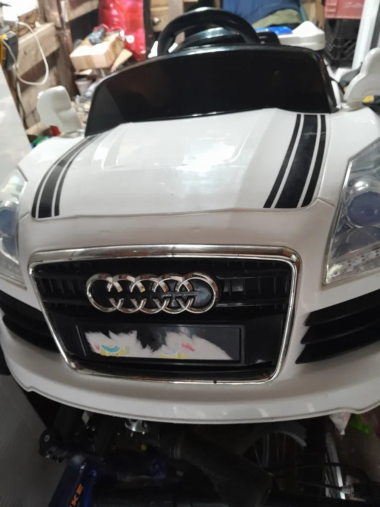 Audi Kids Ride-On Car - White thumbnail
