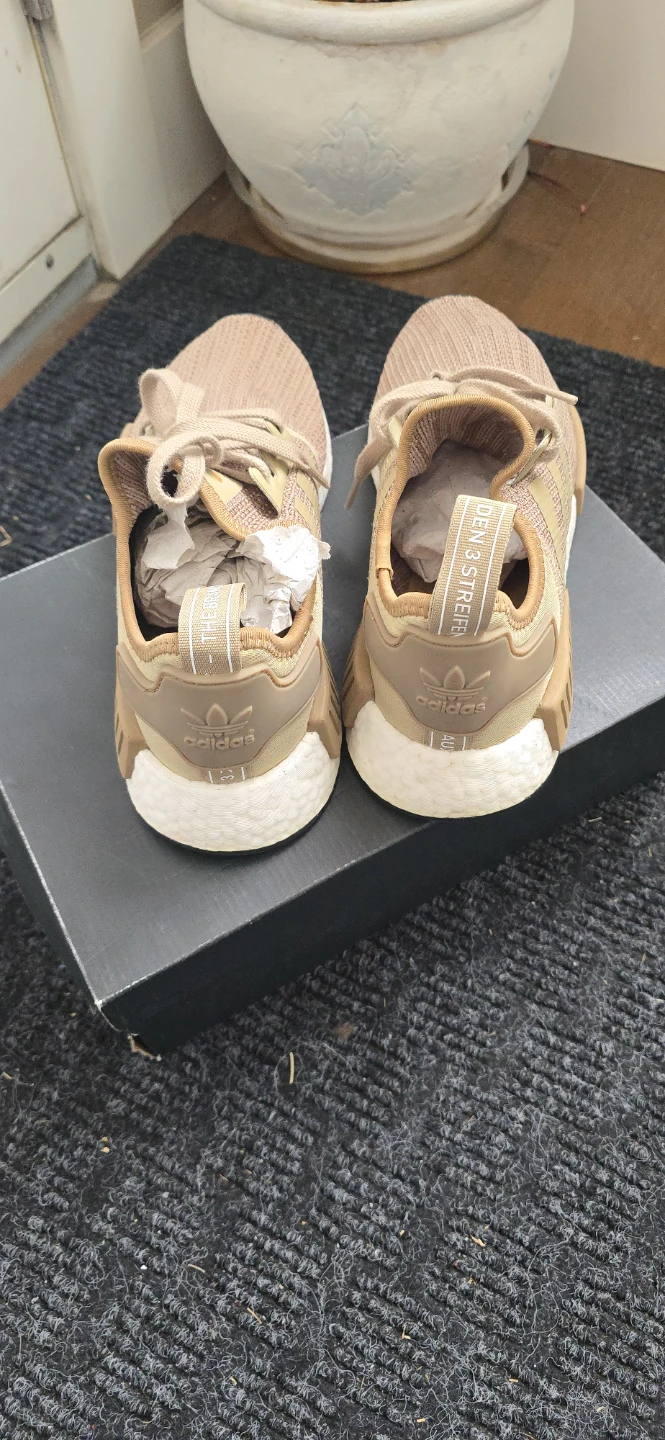 Adidas NMD_R1 Size 10 Men's Shoes - photo 3