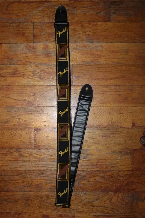 Fender Guitar Strap - Black with Logo image indicator(2)