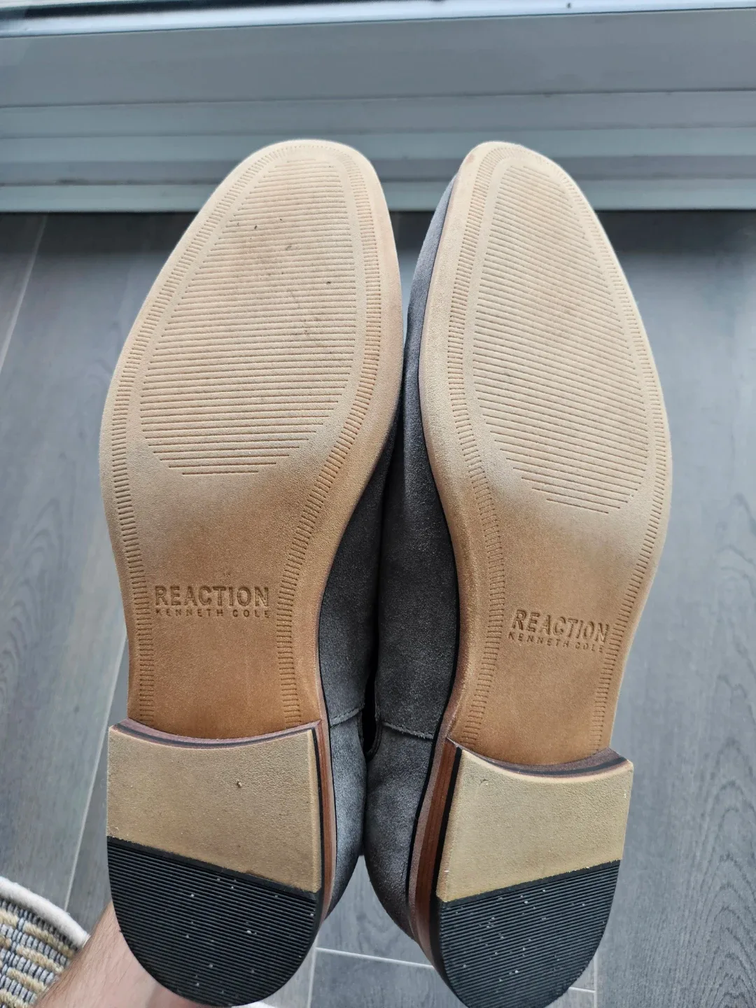 Kenneth Cole Reaction Grey Suede Chelsea Boots image indicator(4)