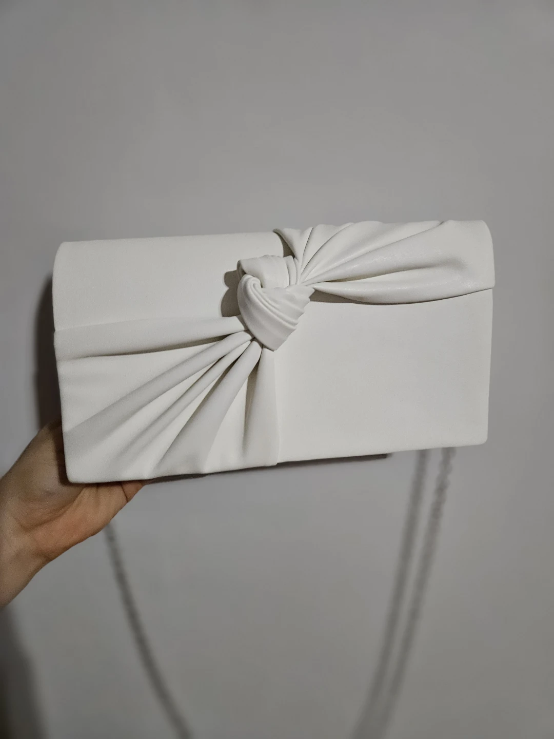 White Knot Detail Shoulder Bag