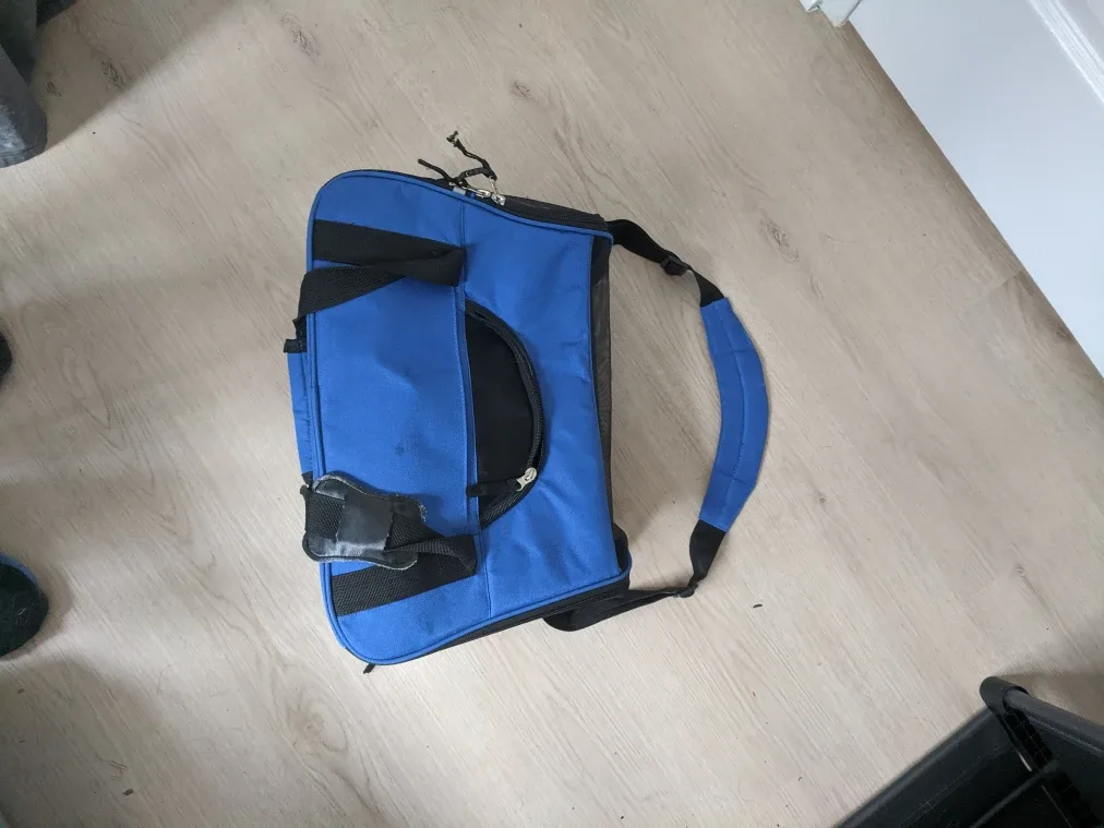 Small Pet Carrier image indicator(5)