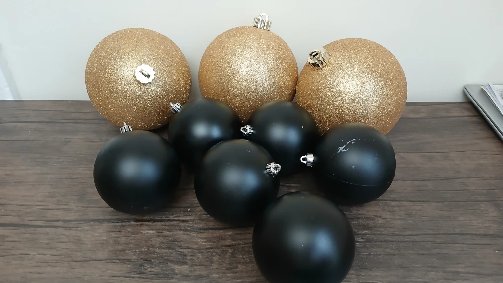 Christmas Ornaments - Gold & Black - photo 2