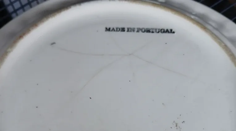 Pink Floral Embossed Ceramic Planter with Saucer image indicator(4)