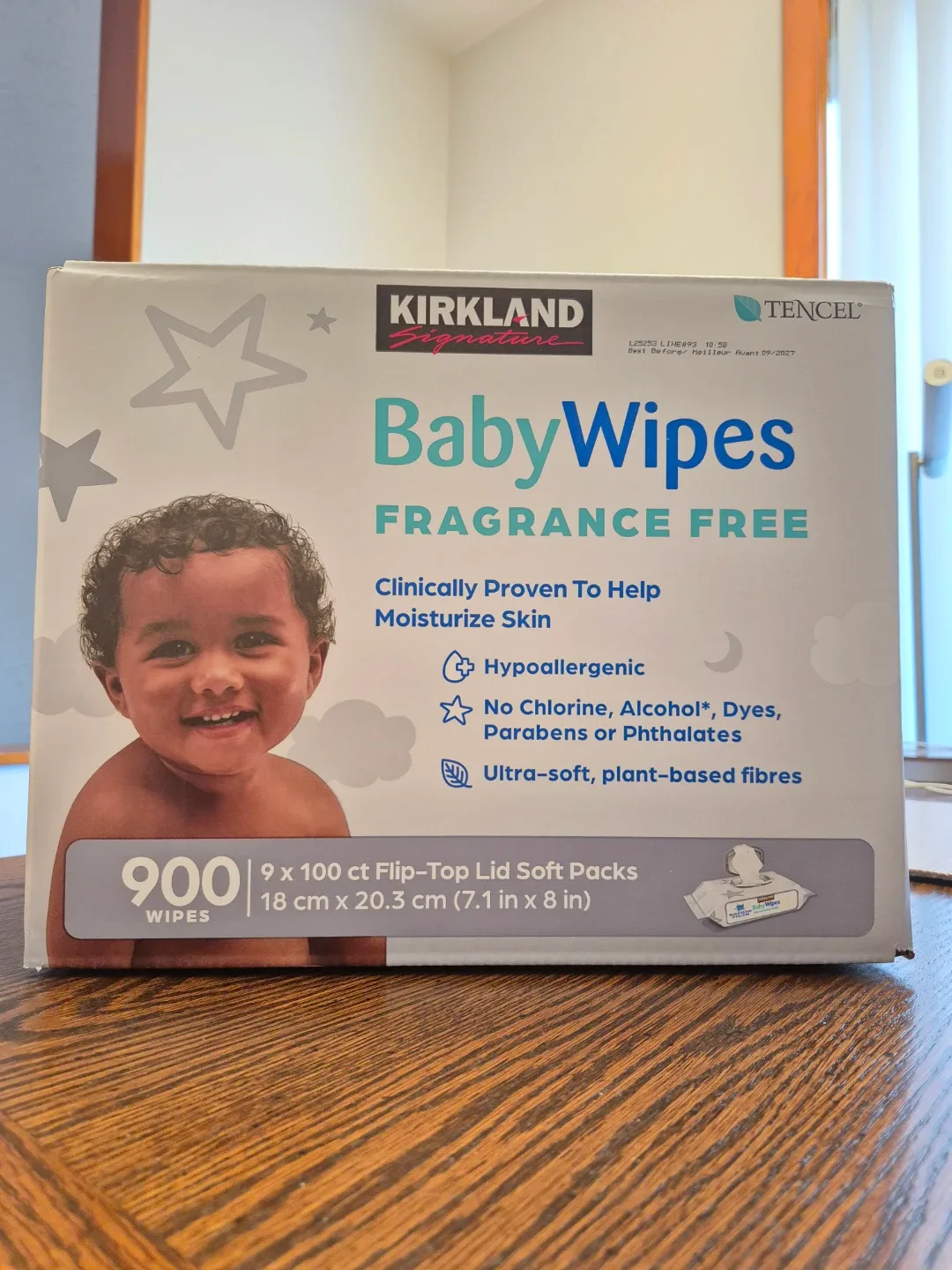 Baby Wipes: Sealed Box of 900 (9 packs of 100) image indicator(3)