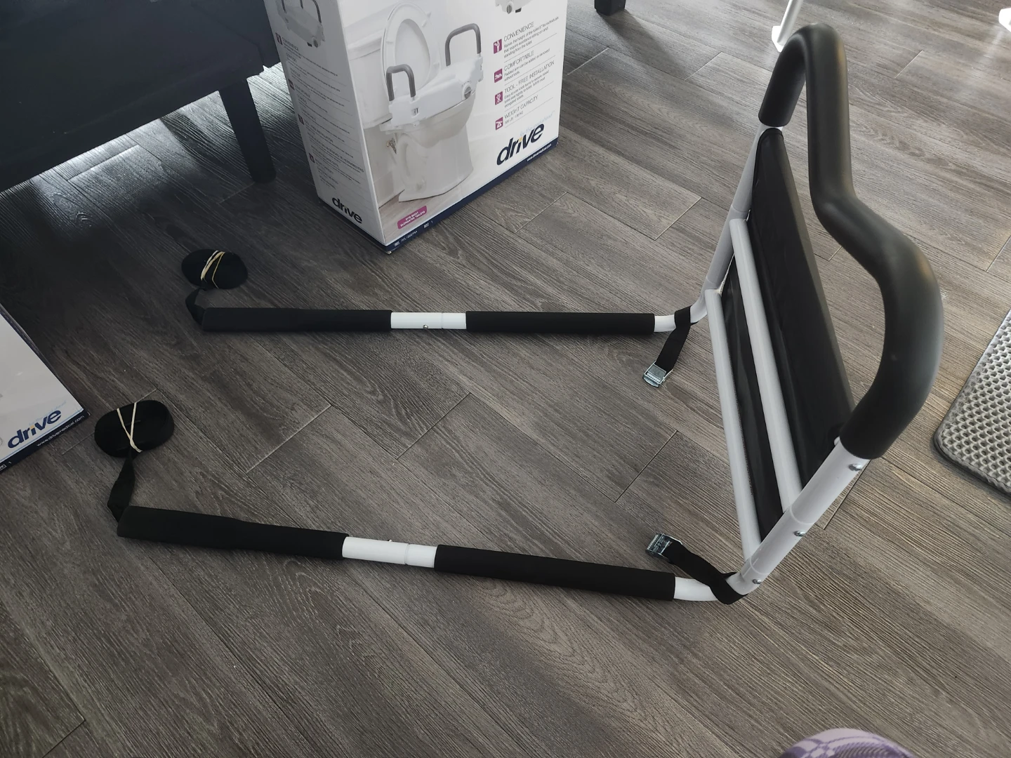 Drive Bed Assist Handle with Box