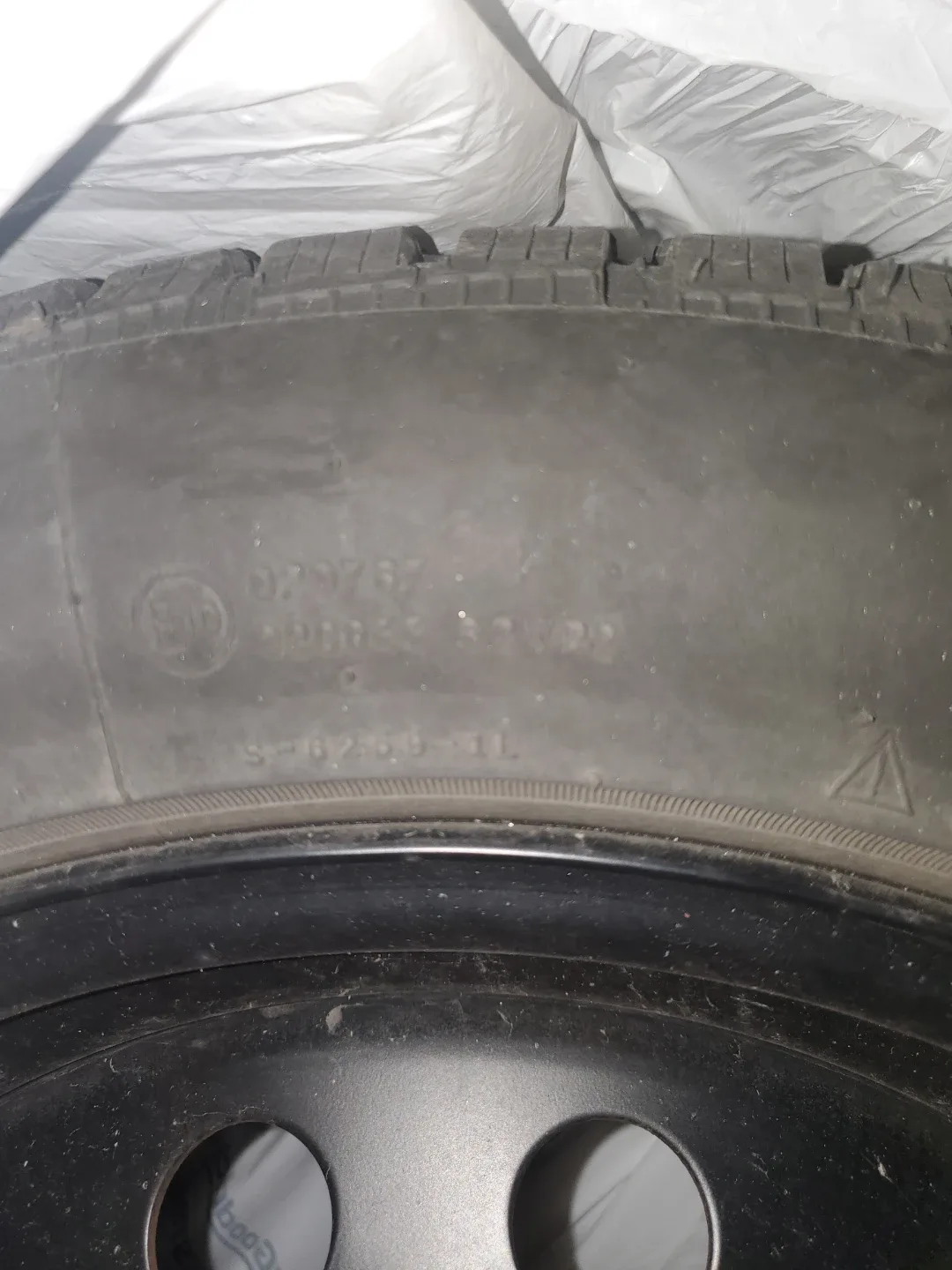 Goodrich Winter T/A 205/55R16 Tires with rims image indicator(2)