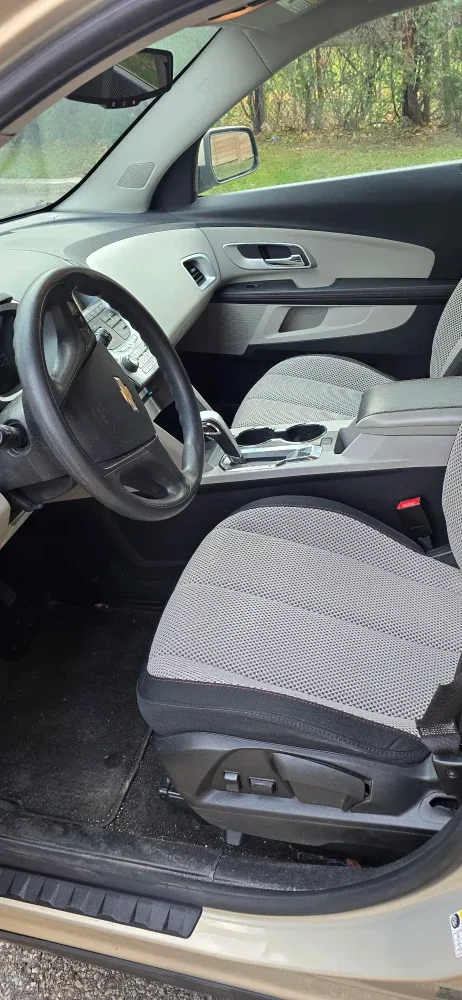 2011 Chevrolet Equinox LT image indicator(9)