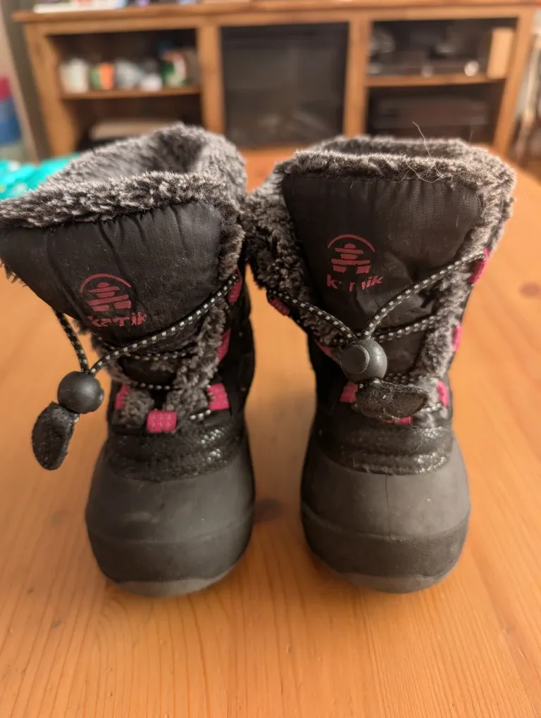 Kamik Black Winter Boots - Size 7