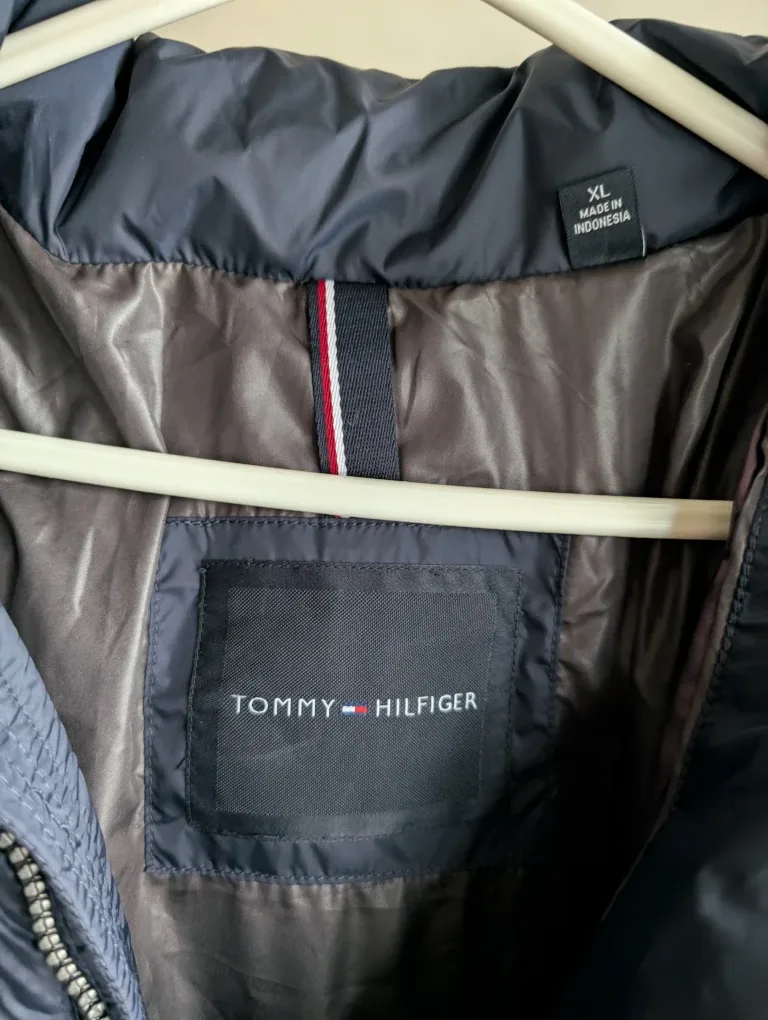 Tommy Hilfiger Puffer Jacket XL image indicator(3)