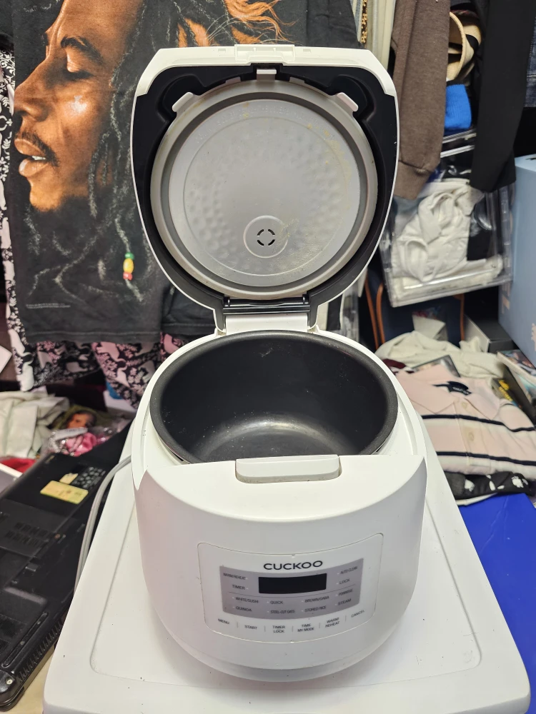 Cuckoo CR-0641F Electric Rice Cooker/Warmer