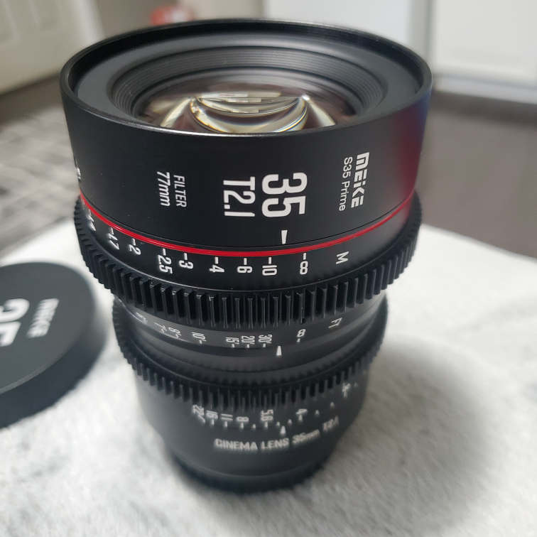 Meike S35 Prime 35mm T2.1 Cinema Lens - photo 2