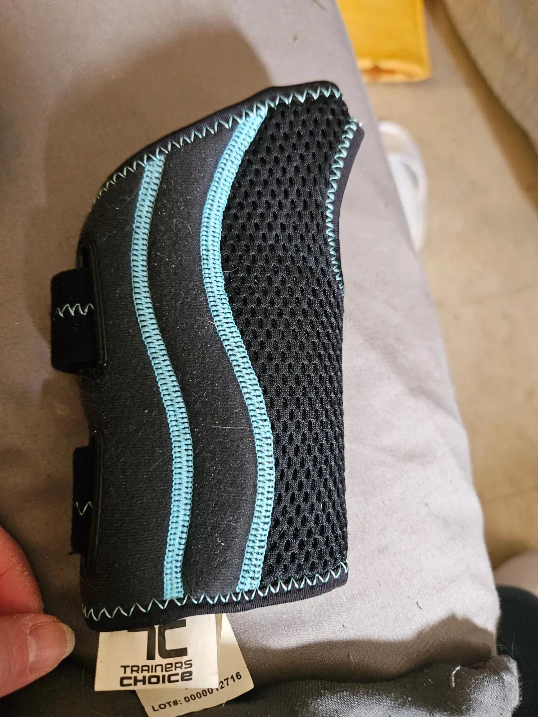 Trainers Choice Wrist Brace - Left S/M image indicator(2)