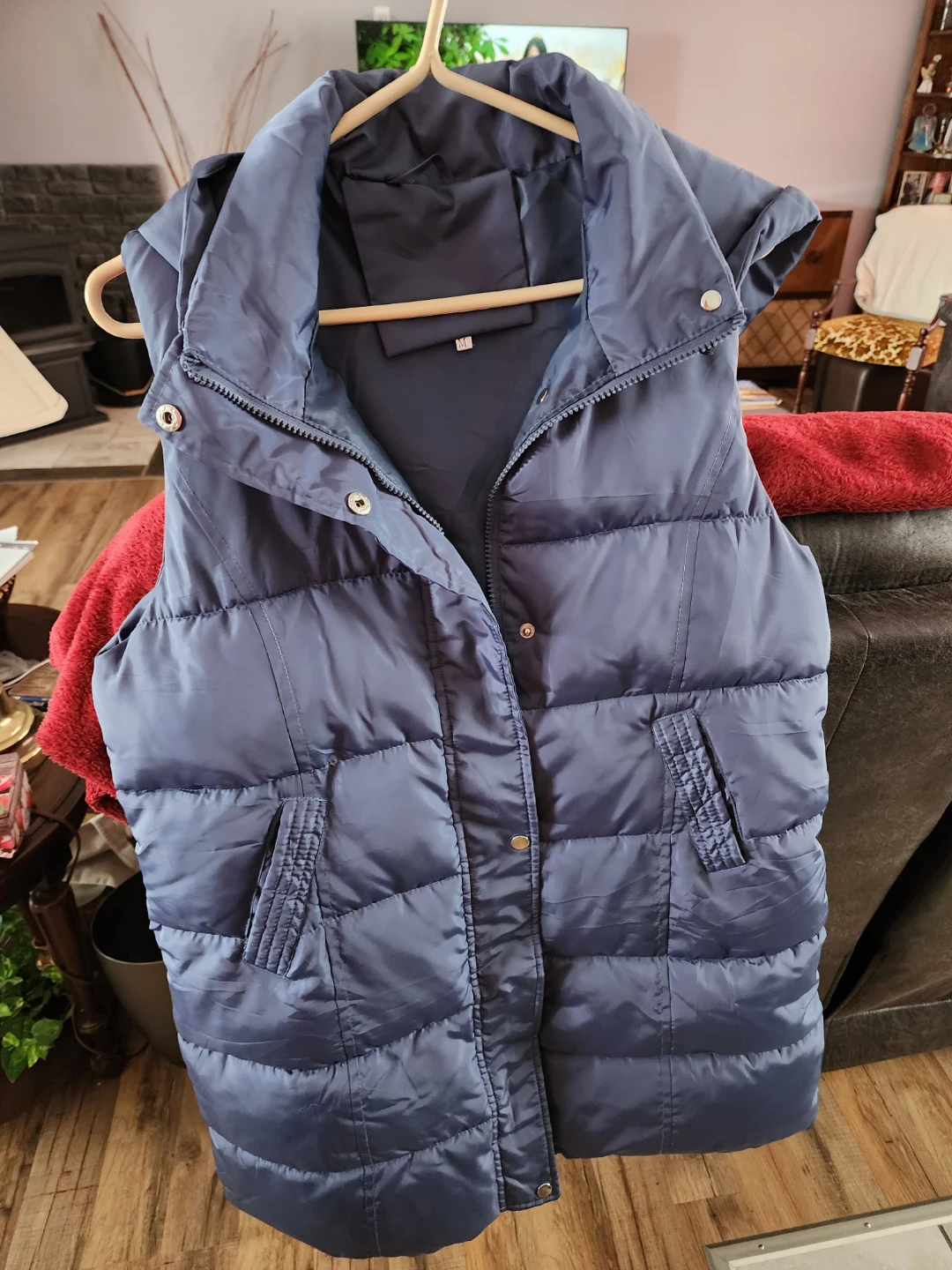 New Navy Blue Puffer Vest - Size medium