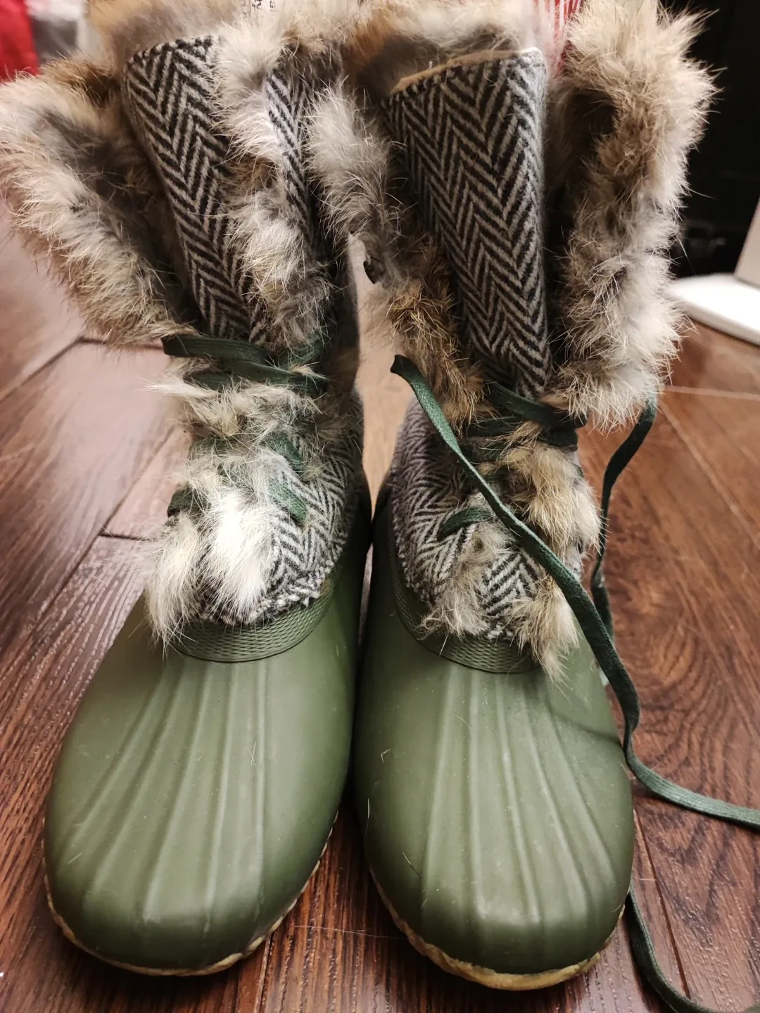 🆕 J.Crew Green Duck Boots with Fur Trim thumbnail