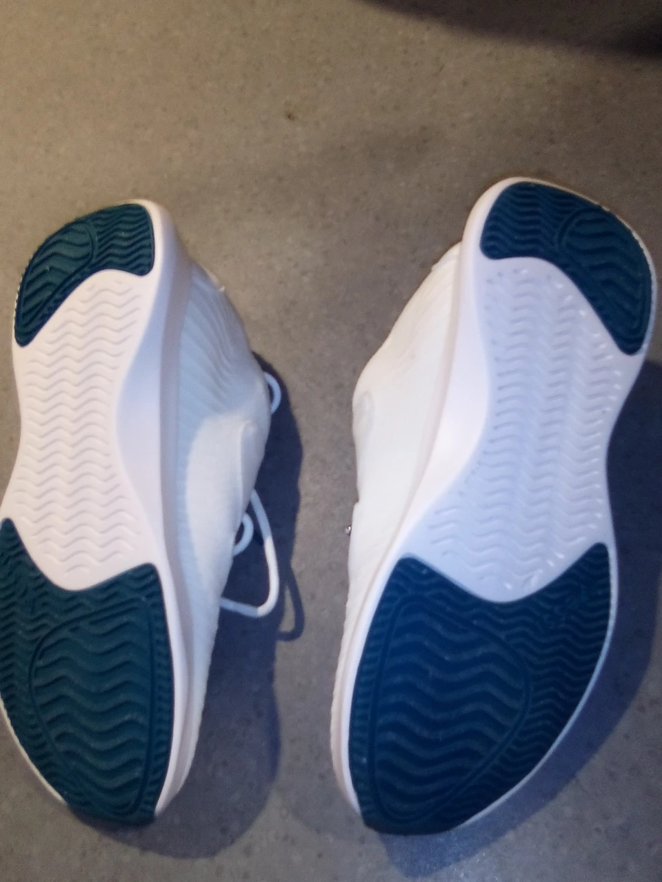 ***3 PAIRS(LEFT)-"VESSE"  RUNNERS*** - photo 3