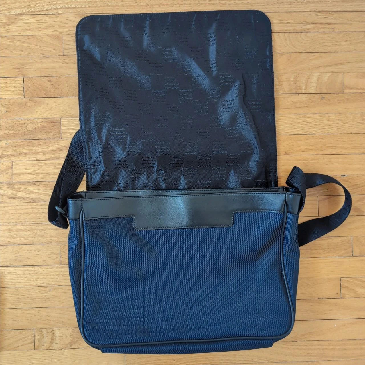 Montblanc Nightflight Large Messenger Bag - Navy Blue - photo 2