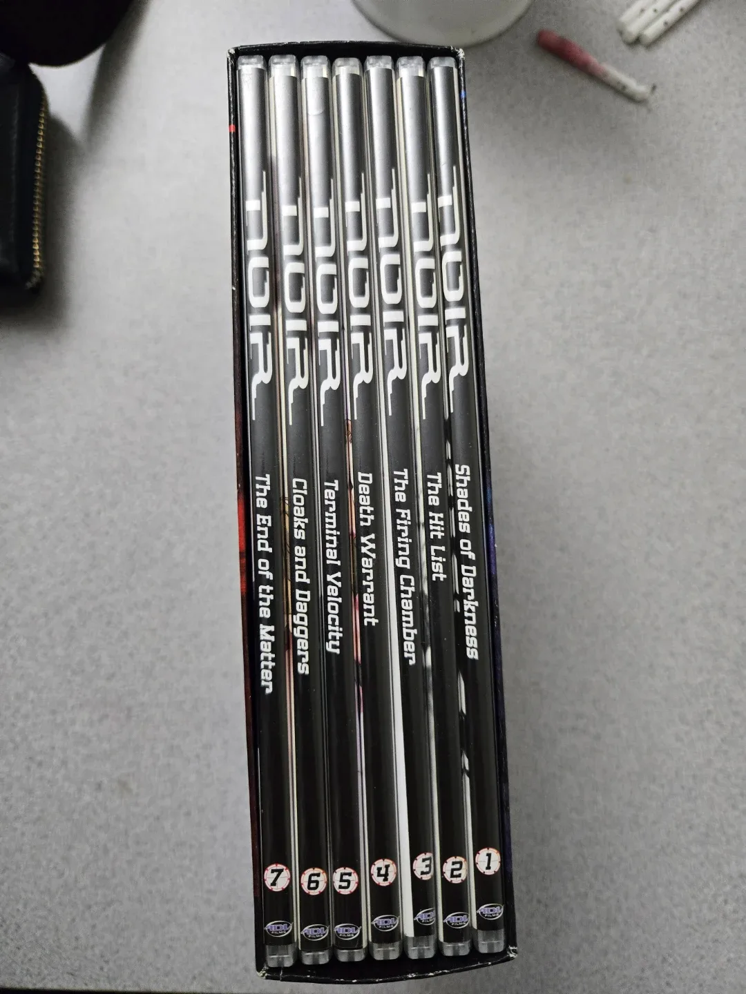 Noir: The Complete Collection DVD Set image indicator(2)