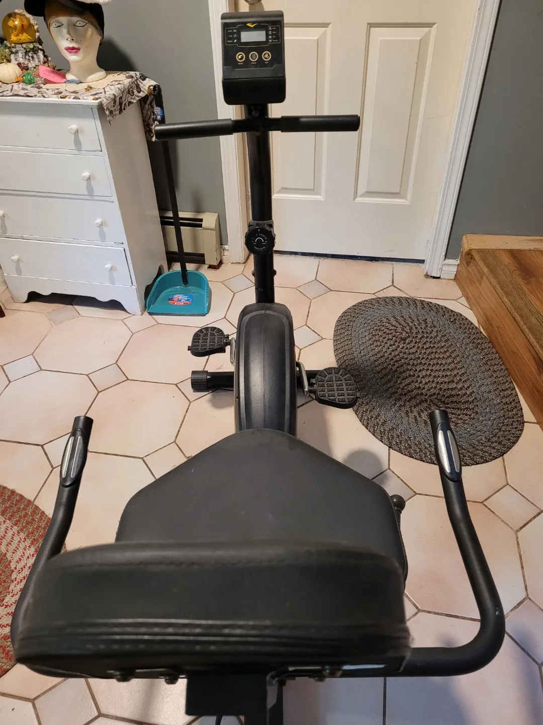 Everlast Recumbent Exercise Bike image indicator(3)