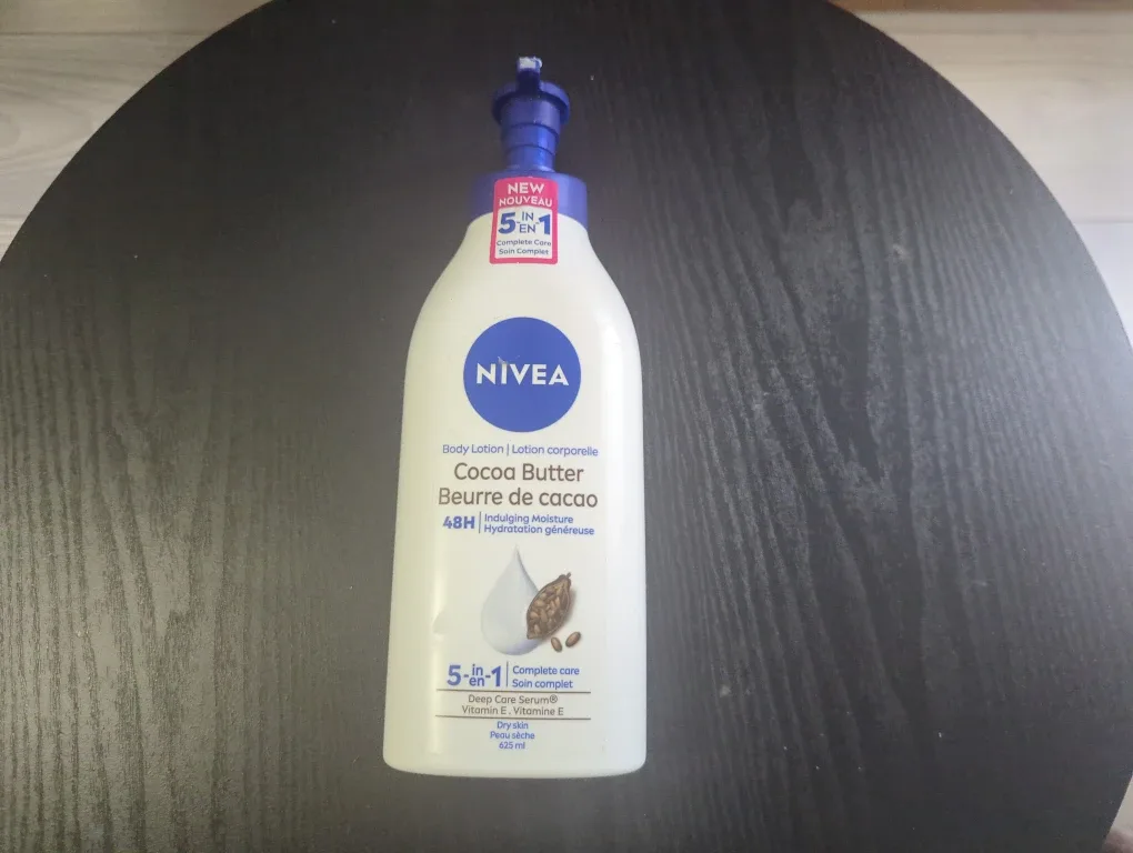 Nivea Cocoa Butter Body Lotion 625ml (used) #free