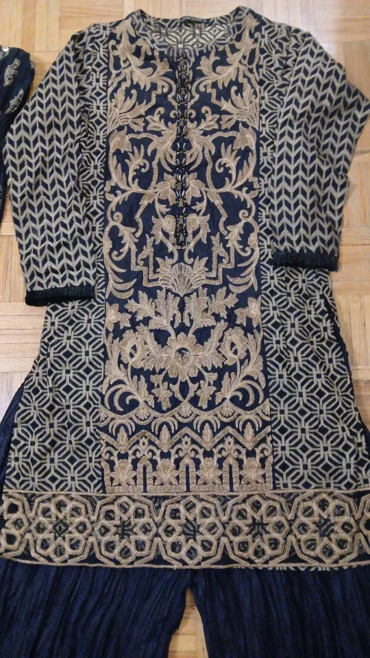 Limelight Embroidered Shalwar Kameez - Black & Gold image indicator(2)