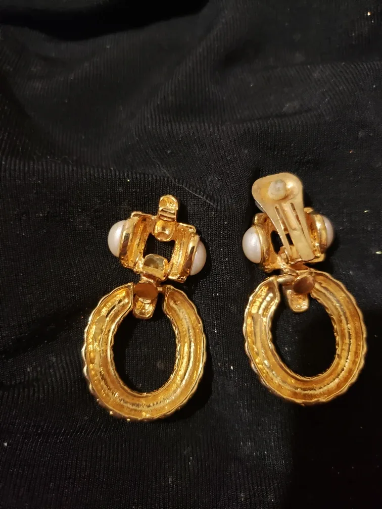 Gold Tone Clip-On Earrings Free !  Read description pls image indicator(2)
