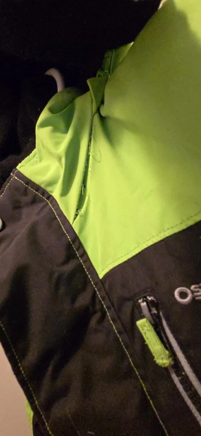Size 7 OshKosh  Kids Winter Jacket - Green & Black image indicator(2)
