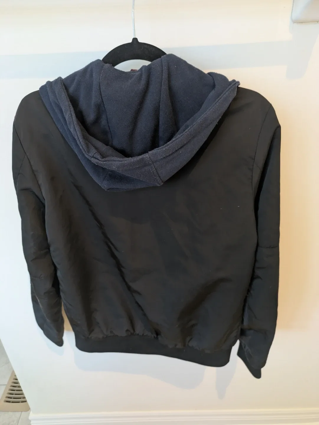 Zara Man Black Hooded Jacket - Size s image indicator(2)