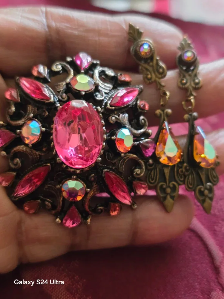 Vintage Pink Rhinestone Brooch & Earrings Set