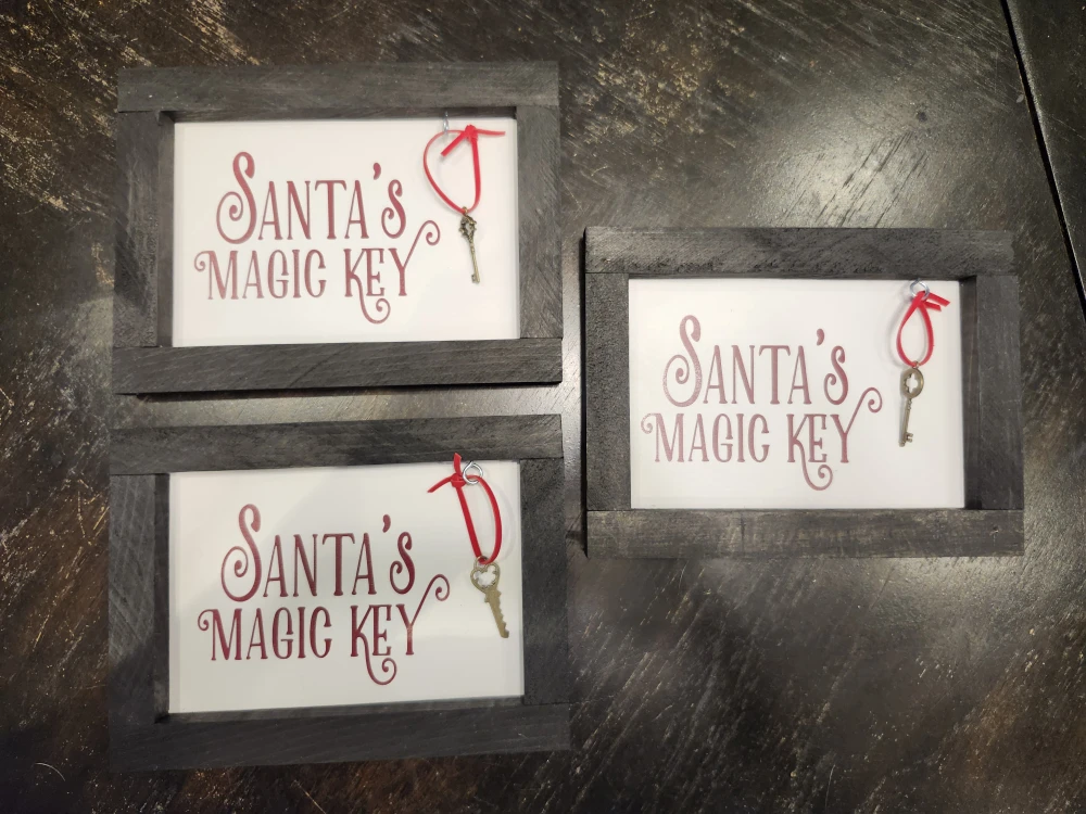 Santa's Magic Key Framed Decor - photo 2