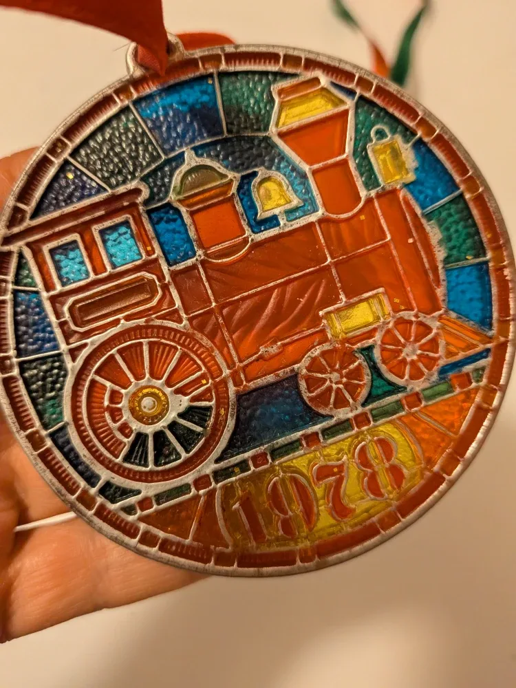 Vintage 1978 Christmas Collectible Ornaments - Set of 2 image indicator(5)