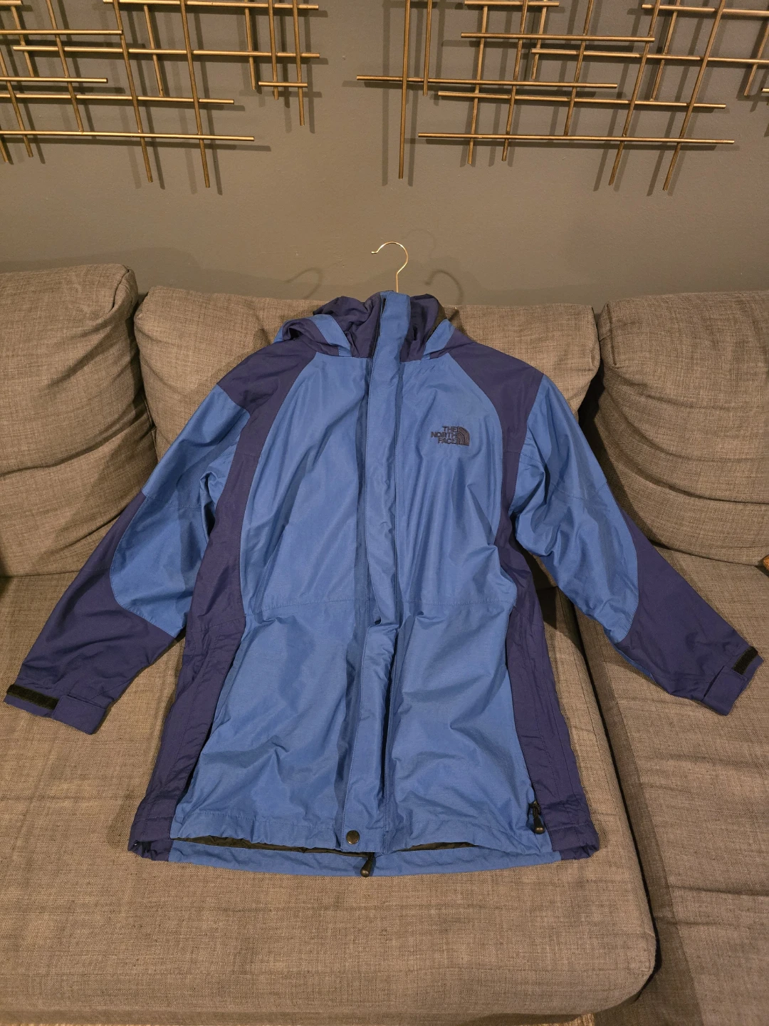 The North Face Blue Rain Jacket - photo 2