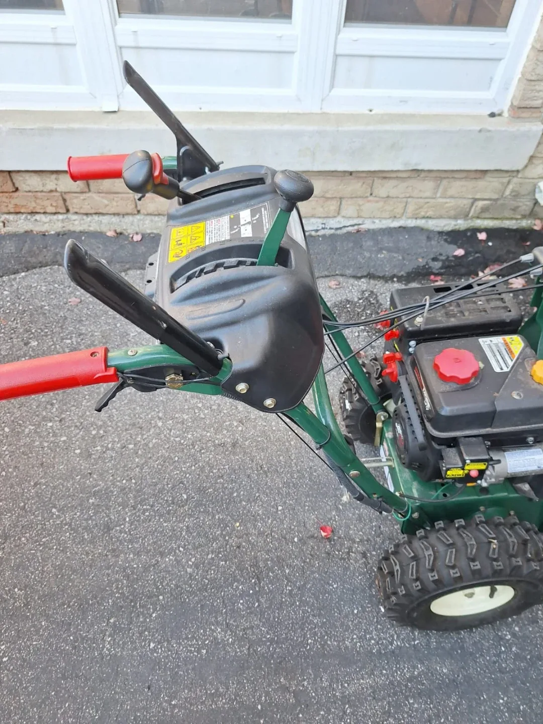 (Updated) Powerful Snow blower! For excellent price! image indicator(7)