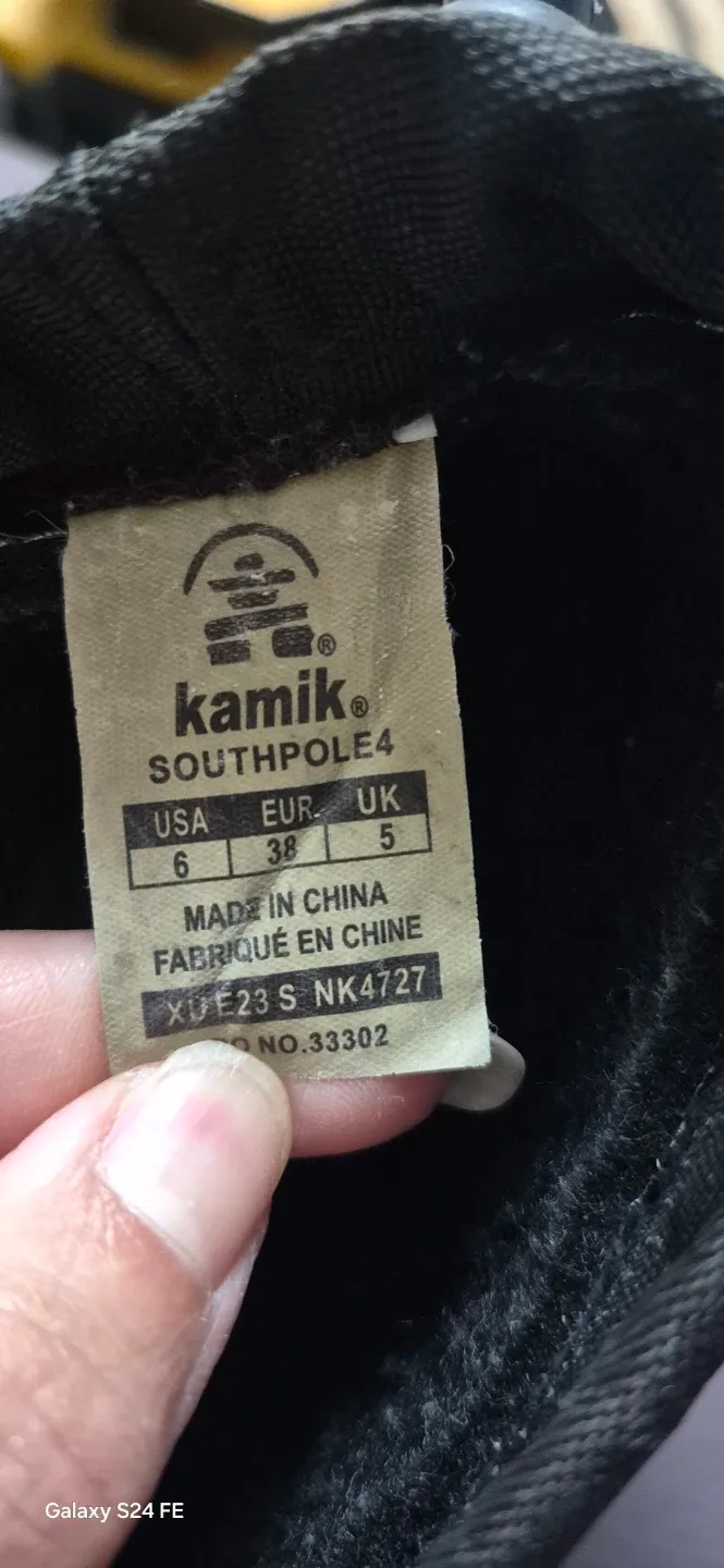 Kamik Southpole4 Black Winter Boots - Size 6 image indicator(4)