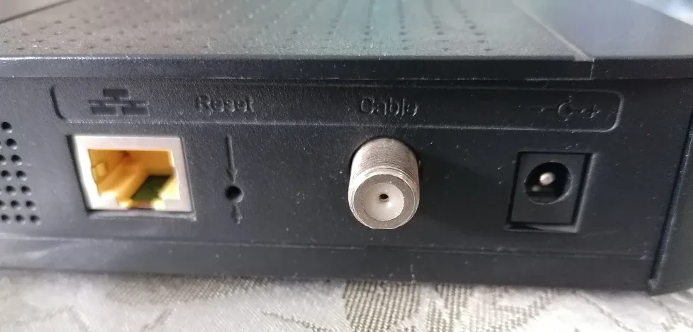 Thomson DCM476 Cable Modem image indicator(2)