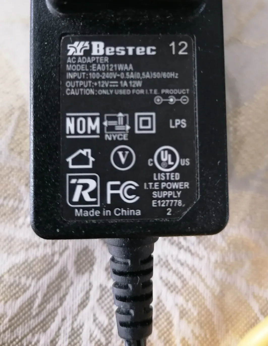 Thomson DCM476 Cable Modem image indicator(4)