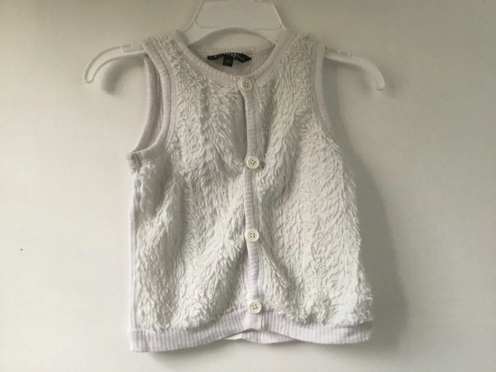 Girls sz 4 sweaters $4 each - photo 2