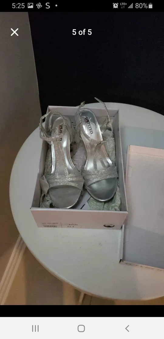 Unlisted Silver Heels, Size 8.5